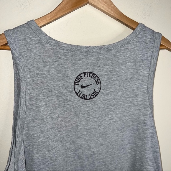 Nike Men's Dri-FIT Training Tank Top Quad God Gray Size Medium - Picture 3 of 7